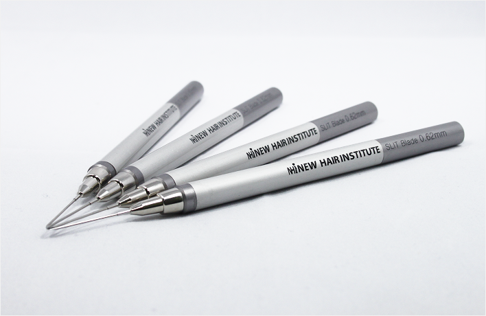 섬세하게 모공을 만든 뒤 출혈 없는 상태에서 이식하기 때문에
딱지와 부기가 적어 수술 후 다음날부터 회복이 빠릅니다.